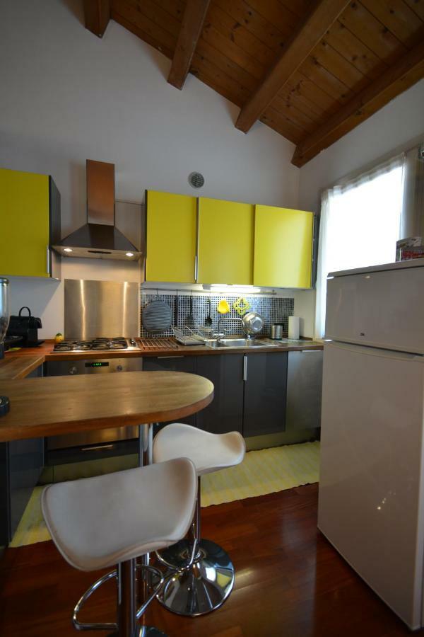Casa Vacanze Chez La Reine - Holiday Home Виченца Екстериор снимка